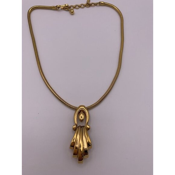 Monet Gold-Tone Vintage Country Club Solid Chic Necklace With Elegant Pendant De - Picture 9 of 11